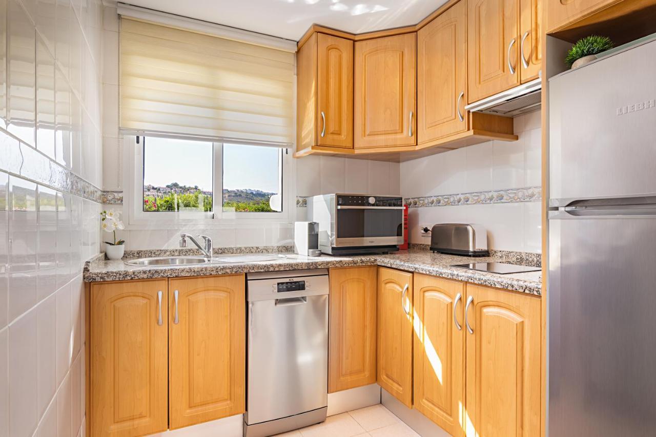 Relax At Premium Beach Flat - Aldea Beach Манилва Екстериор снимка
