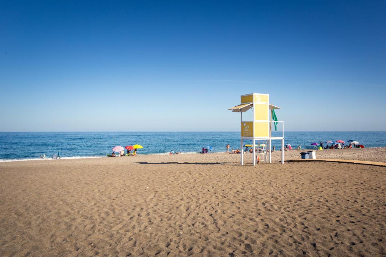 Relax At Premium Beach Flat - Aldea Beach Манилва Екстериор снимка